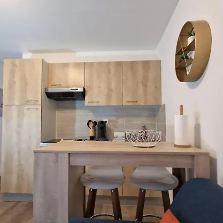 Apartamento Frida T2 Avec Sa Terrasse By Unsejouranancy Fr