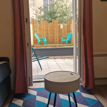 Frida T2 Avec Sa Terrasse By Unsejouranancy Fr Apartmán *